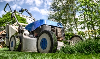 Öffnet Details zu Gartenpflege